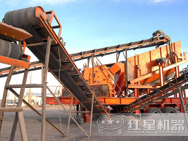 皮帶輸送機(jī)現(xiàn)場