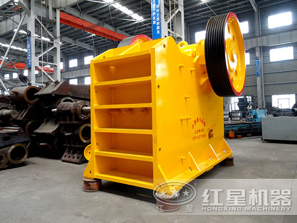 碎石機(jī)-顎式破石機(jī)型號(hào)