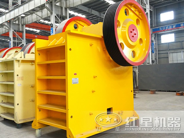 碎石機(jī)-顎式破石機(jī)廠家