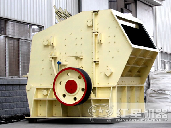 花崗巖破碎機(jī)廠家車間