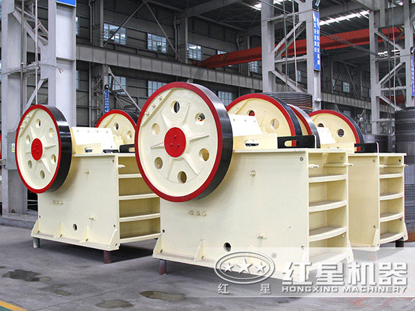 大型煤炭粉碎機(jī)高清圖