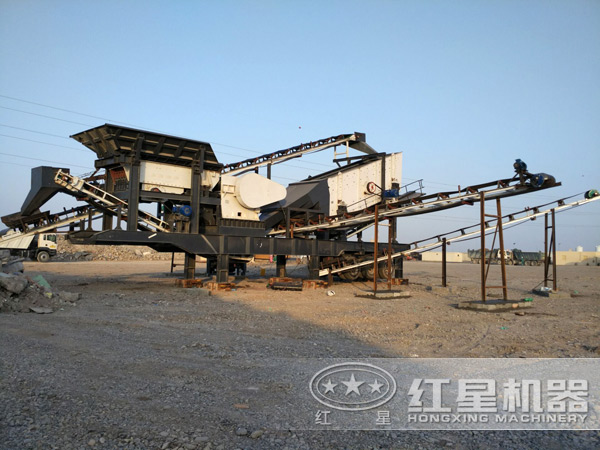 流動碎石生產(chǎn)線現(xiàn)場