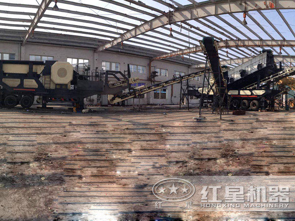 移動破碎機生產(chǎn)現(xiàn)場