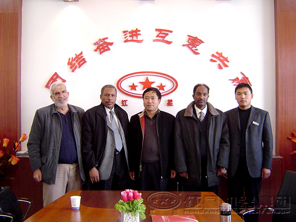 雷蒙磨粉機廠家