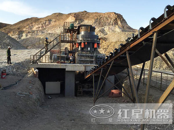 石子破碎廠現(xiàn)場(chǎng)