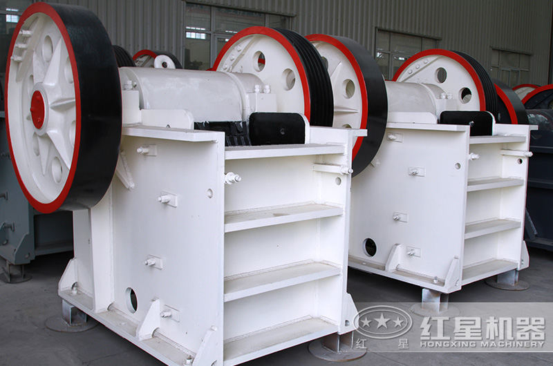 鄂式破碎機(jī)