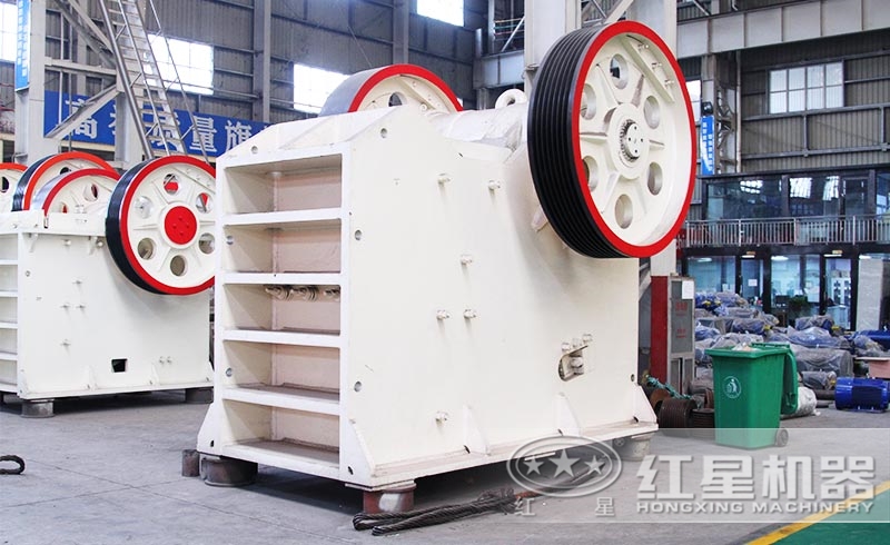 鄂式破碎機(jī)